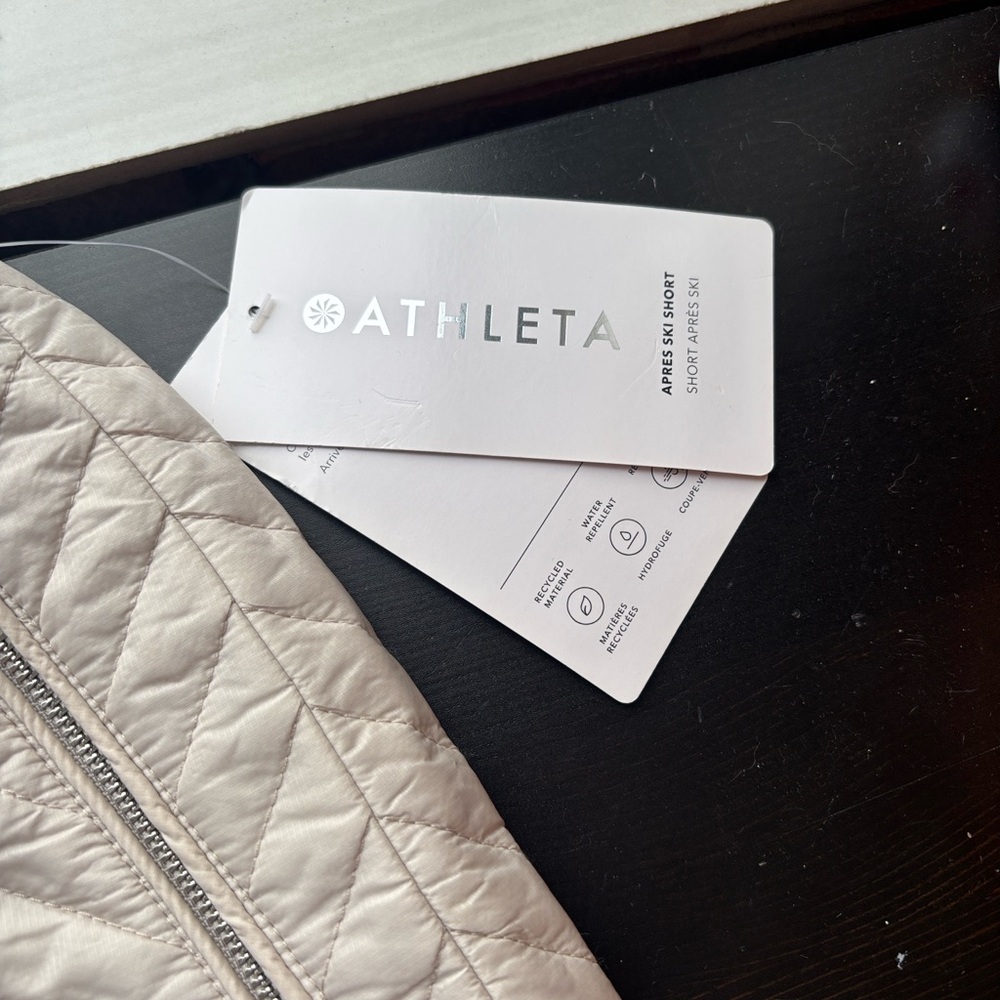 Athleta Women's Quilted Athletic Shorts in Beige - Picture 7 of 8